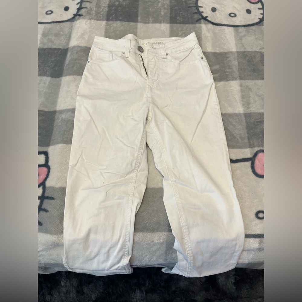 No Boundaries White Pants